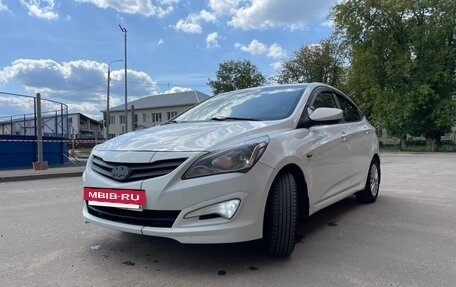 Hyundai Solaris II рестайлинг, 2014 год, 690 000 рублей, 2 фотография