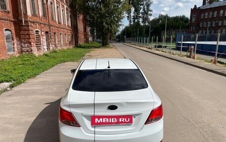 Hyundai Solaris II рестайлинг, 2014 год, 690 000 рублей, 5 фотография