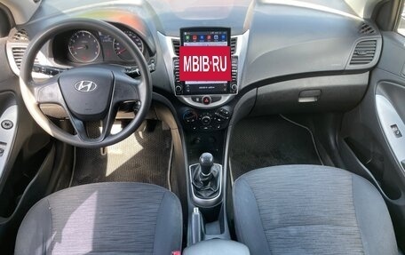 Hyundai Solaris II рестайлинг, 2014 год, 690 000 рублей, 8 фотография