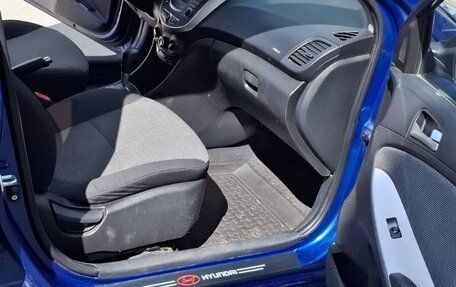 Hyundai Solaris II рестайлинг, 2013 год, 750 000 рублей, 6 фотография
