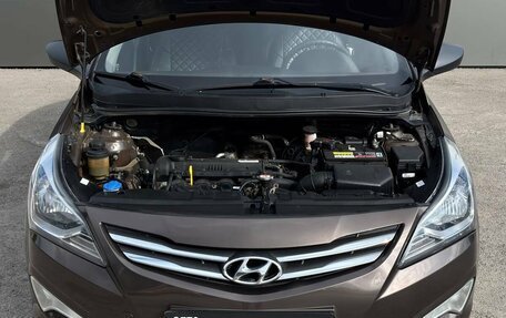 Hyundai Solaris II рестайлинг, 2015 год, 1 040 000 рублей, 11 фотография