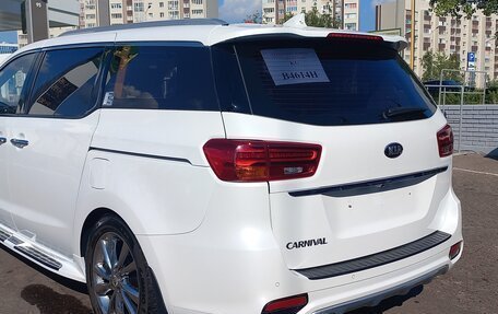 KIA Carnival III, 2019 год, 2 800 000 рублей, 10 фотография