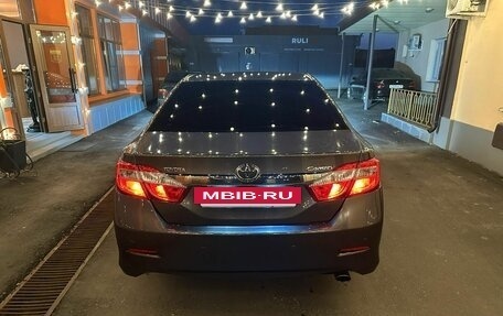 Toyota Camry, 2012 год, 1 700 000 рублей, 2 фотография