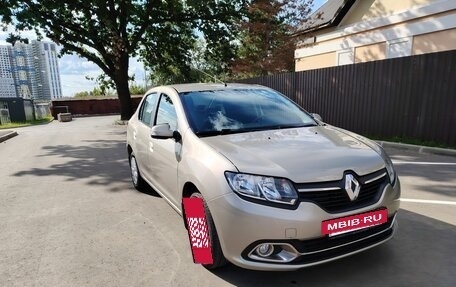 Renault Logan II, 2018 год, 890 000 рублей, 4 фотография
