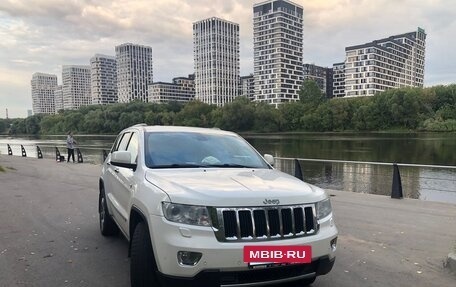 Jeep Grand Cherokee, 2011 год, 1 650 000 рублей, 2 фотография