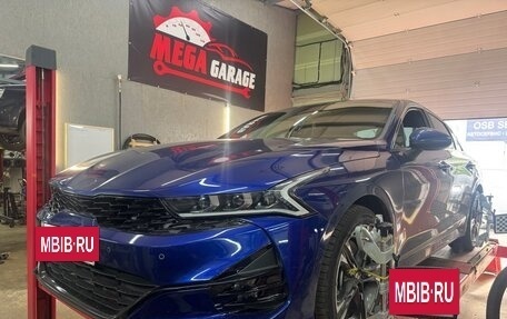 KIA K5, 2021 год, 2 350 000 рублей, 22 фотография