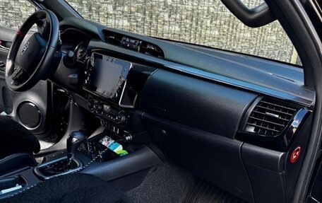 Toyota Hilux VIII, 2022 год, 6 100 000 рублей, 6 фотография