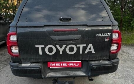 Toyota Hilux VIII, 2022 год, 6 100 000 рублей, 2 фотография