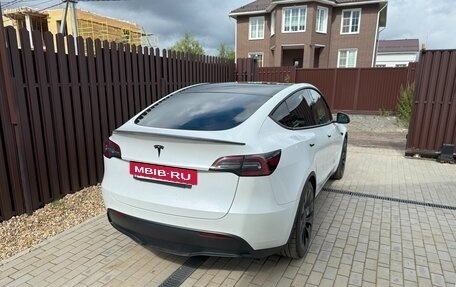 Tesla Model Y I, 2021 год, 3 900 000 рублей, 5 фотография