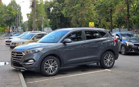 Hyundai Tucson III, 2016 год, 1 800 000 рублей, 1 фотография