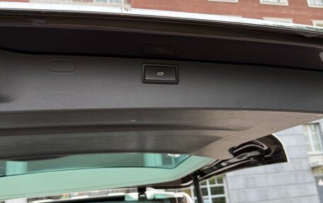 Volkswagen Multivan T6 рестайлинг, 2016 год, 3 490 000 рублей, 22 фотография