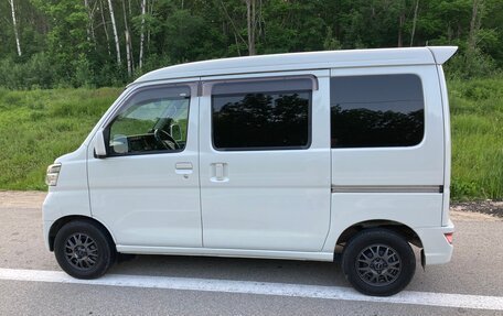 Daihatsu Hijet X, 2021 год, 987 000 рублей, 3 фотография