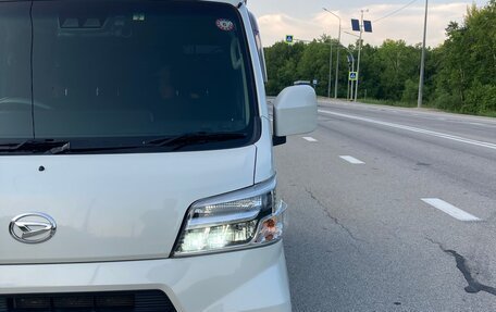 Daihatsu Hijet X, 2021 год, 987 000 рублей, 6 фотография