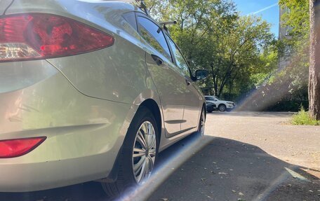 Hyundai Solaris II рестайлинг, 2014 год, 950 000 рублей, 18 фотография