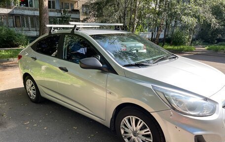 Hyundai Solaris II рестайлинг, 2014 год, 950 000 рублей, 24 фотография