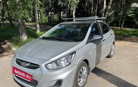 Hyundai Solaris II рестайлинг, 2014 год, 950 000 рублей, 27 фотография
