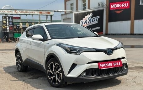 Toyota C-HR I рестайлинг, 2019 год, 1 960 000 рублей, 2 фотография