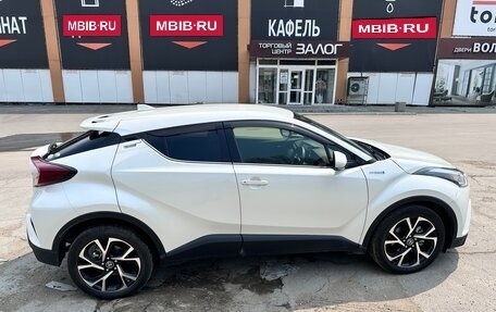 Toyota C-HR I рестайлинг, 2019 год, 1 960 000 рублей, 15 фотография