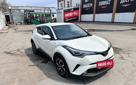 Toyota C-HR I рестайлинг, 2019 год, 1 960 000 рублей, 17 фотография