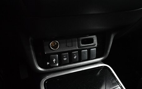 Mitsubishi Outlander III рестайлинг 3, 2019 год, 2 500 000 рублей, 16 фотография