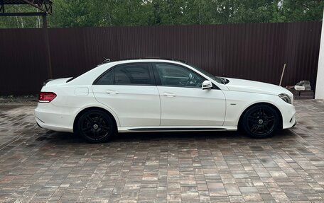 Mercedes-Benz E-Класс, 2015 год, 1 920 000 рублей, 2 фотография