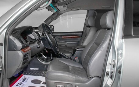 Toyota Land Cruiser Prado 120 рестайлинг, 2007 год, 2 200 000 рублей, 5 фотография