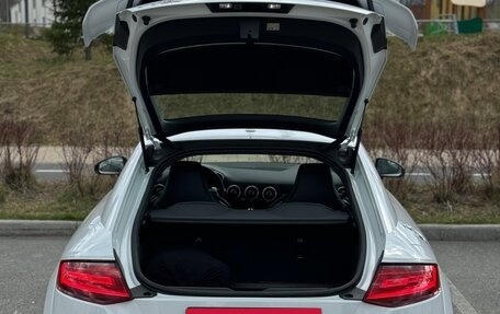 Audi TT RS, 2016 год, 6 000 000 рублей, 17 фотография