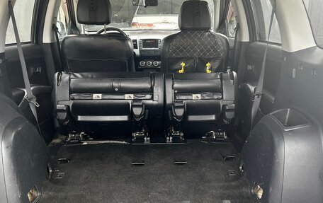 Mitsubishi Outlander III рестайлинг 3, 2011 год, 1 380 000 рублей, 14 фотография