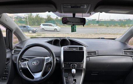 Toyota Verso I, 2013 год, 1 200 000 рублей, 6 фотография
