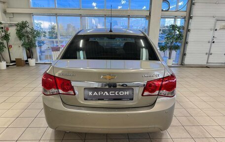 Chevrolet Cruze II, 2010 год, 780 000 рублей, 4 фотография