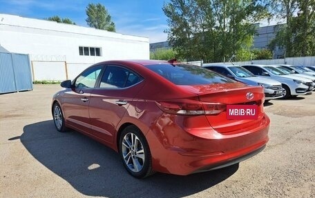 Hyundai Elantra VI рестайлинг, 2016 год, 1 295 000 рублей, 8 фотография
