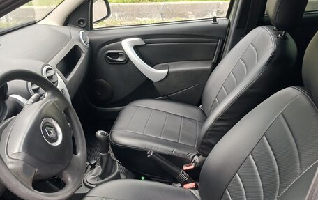 Renault Logan I, 2013 год, 500 000 рублей, 5 фотография