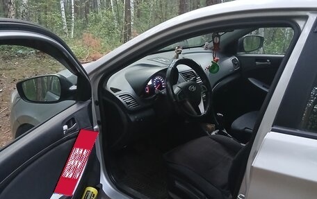Hyundai Solaris II рестайлинг, 2014 год, 935 000 рублей, 3 фотография