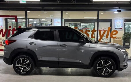 Chevrolet TrailBlazer, 2022 год, 1 500 000 рублей, 3 фотография