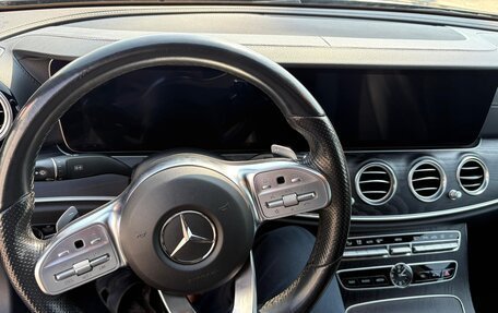 Mercedes-Benz E-Класс, 2019 год, 2 795 000 рублей, 5 фотография