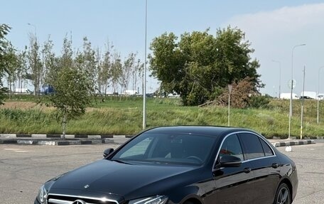 Mercedes-Benz E-Класс, 2019 год, 2 795 000 рублей, 2 фотография
