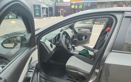 Chevrolet Cruze II, 2011 год, 680 000 рублей, 4 фотография