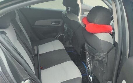 Chevrolet Cruze II, 2011 год, 680 000 рублей, 2 фотография
