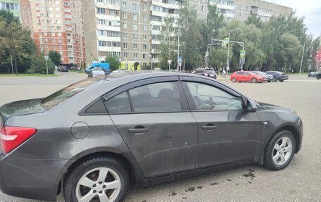Chevrolet Cruze II, 2011 год, 680 000 рублей, 9 фотография