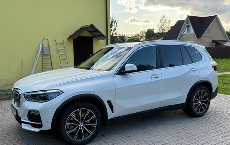 BMW X5, 2019 год, 7 000 000 рублей, 2 фотография