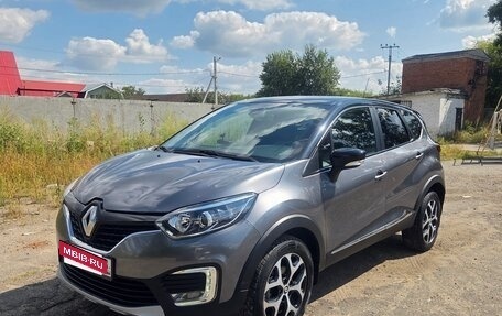 Renault Kaptur I рестайлинг, 2019 год, 1 800 000 рублей, 3 фотография