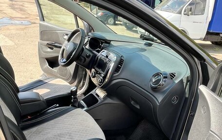 Renault Kaptur I рестайлинг, 2019 год, 1 800 000 рублей, 17 фотография