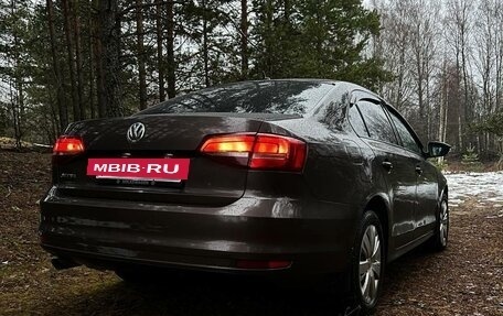 Volkswagen Jetta VI, 2016 год, 750 000 рублей, 2 фотография