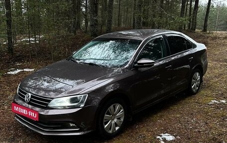 Volkswagen Jetta VI, 2016 год, 750 000 рублей, 4 фотография