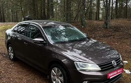 Volkswagen Jetta VI, 2016 год, 750 000 рублей, 3 фотография