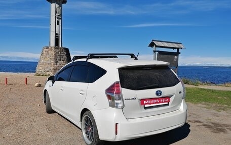 Toyota Prius Alpha I (ZVW40/41), 2015 год, 1 440 000 рублей, 4 фотография