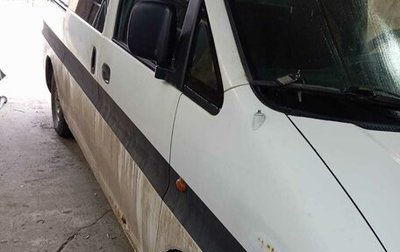 Hyundai H-1 II рестайлинг, 2000 год, 465 000 рублей, 1 фотография