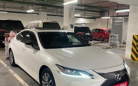 Lexus ES VII, 2018 год, 3 600 000 рублей, 18 фотография