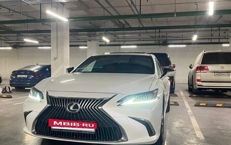 Lexus ES VII, 2018 год, 3 600 000 рублей, 21 фотография