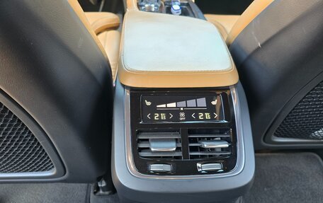 Volvo XC90 II рестайлинг, 2016 год, 3 195 000 рублей, 15 фотография
